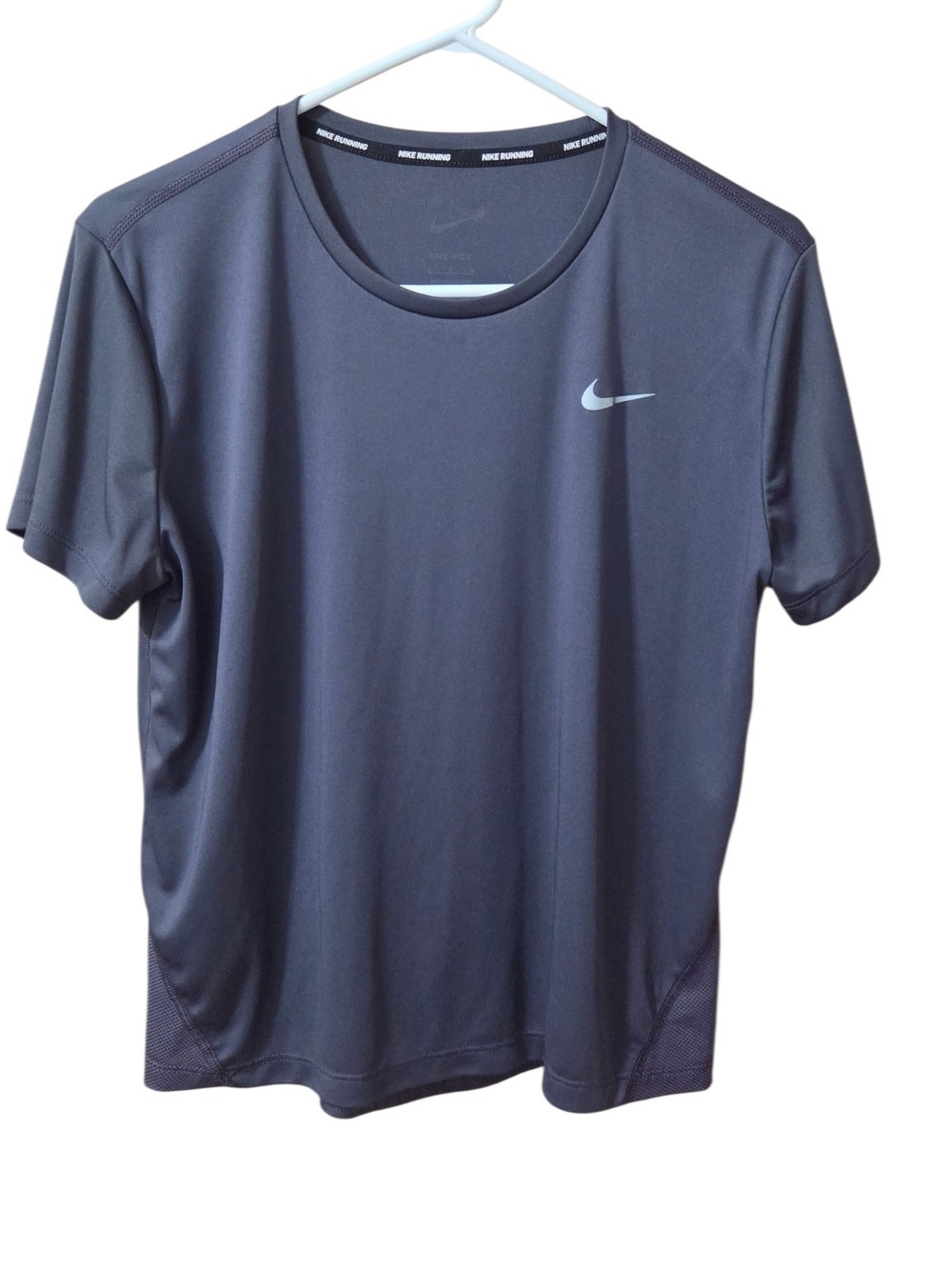 0Nike Men’s Short Sleeve Crew Performance Shirt - Blue